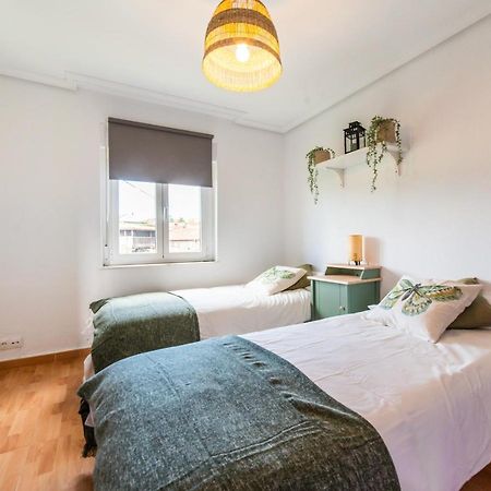 Casa Lopez Bed and Breakfast Avilés Esterno foto